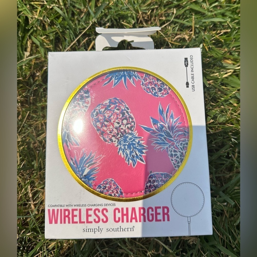 Simply Southern Wireless Charger - New in box